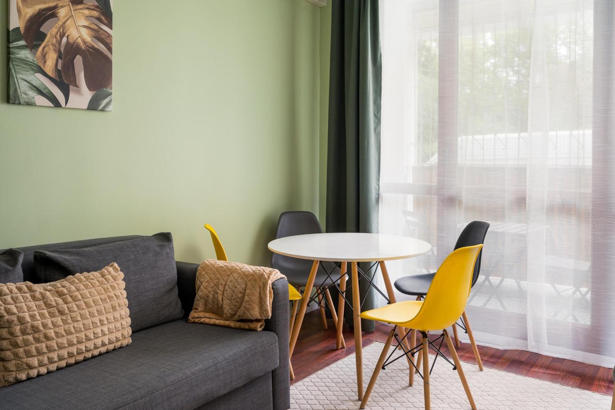 Апартаменти Wola Anielewicza Homely *